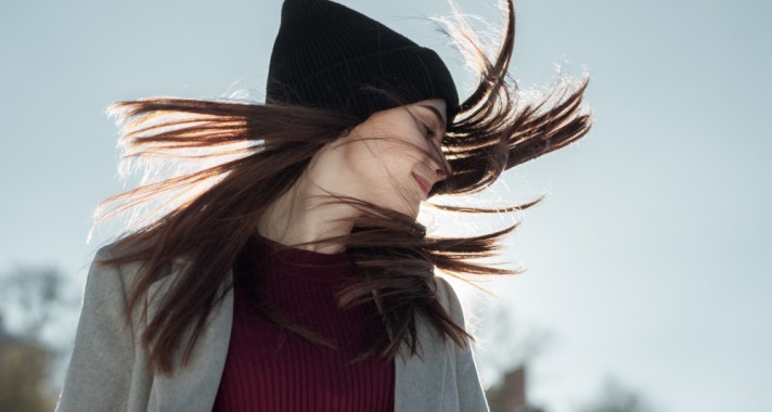 Tavasszal rólad is lekerül a sapka, nem mindegy mit találsz alatta!