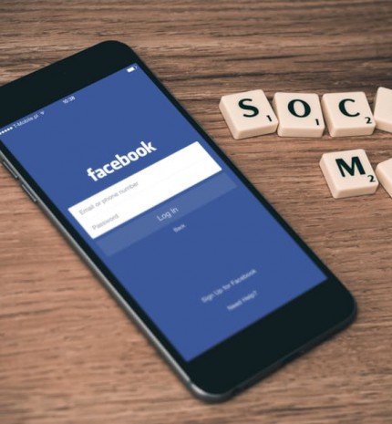 Tedd! és Ne tedd! social media etikett