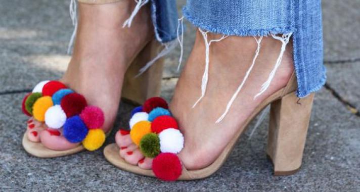 Top tipp: bátran viselj pompomokat, ha stílusos szeretnél lenni