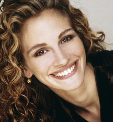 „Ha szeretsz valakit, minél hamarább mondd el neki, mert lehet holnap késő lesz.” - Idézetek Julia Roberts-től