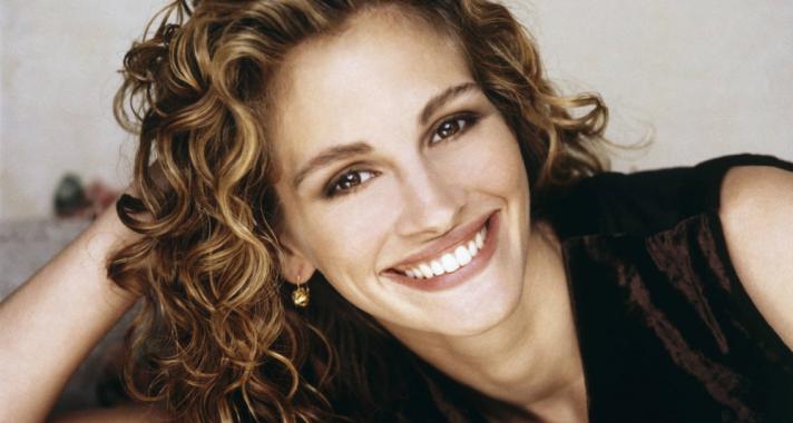 „Ha szeretsz valakit, minél hamarább mondd el neki, mert lehet holnap késő lesz.” - Idézetek Julia Roberts-től