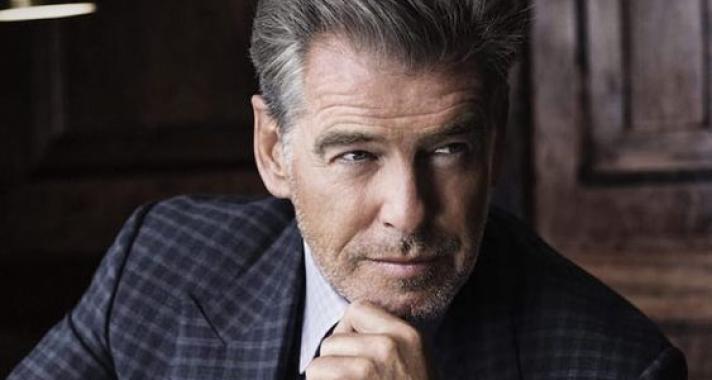 10 kép Pierce Brosnan-ról, aki 65 évesen is az egyik legsármosabb férfi