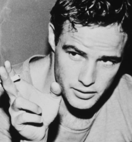 Lapozó: Régi idők legsármosabb férfijai