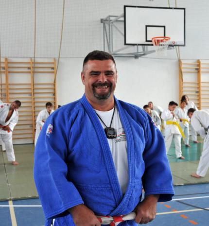 Edző, coach, költő - Ilyés Gyula, a Veresi Küzdősport Egyesület vezetője