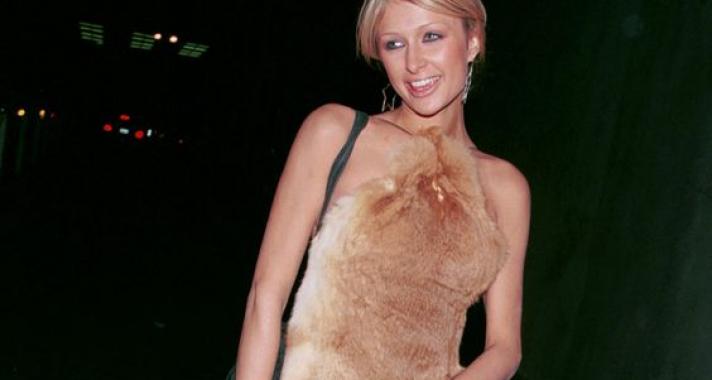 Stílusiskola: 10 katasztrofális outfit Paris Hilton-tól