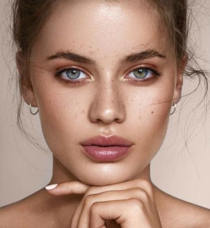 TOP10: Tavaszi sminktrendek a természetesség jegyében