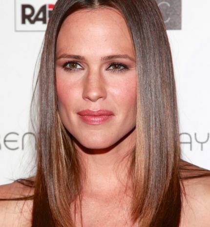 Top10: frizura ötletek Jennifer Garnertől