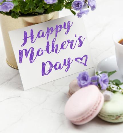 Anyák lazán: Anyák napi gondolatok négy Édesanyától