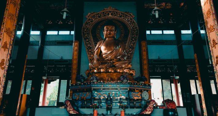 'Ha valami fáj a lelkednek, nézz mélyen magadba, és gondolkozz.' - A buddhizmus tanításai