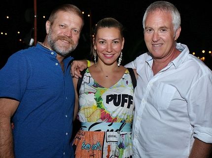 A drogos alfahím és az Istent játszó pszichiáter egymásnak feszülése...