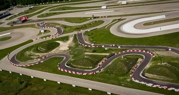 Az ország legmenőbb gokart pályája - Új pályacsúcs a drivingcampen