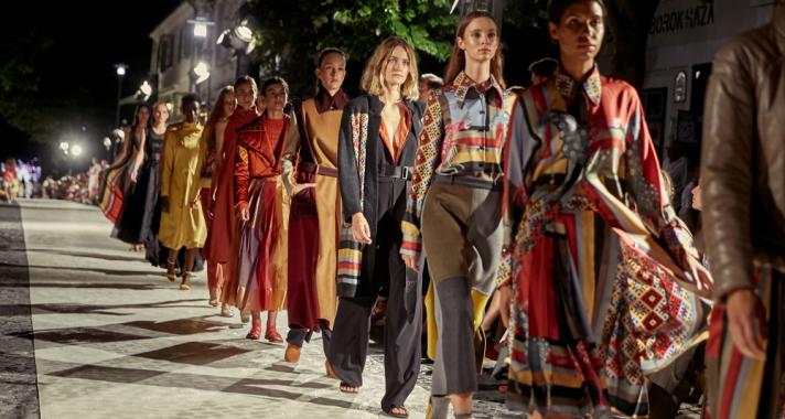 A felejthetetlen divatpillanatok estéje volt a 6. KATTI ZOÓB Balatonfüred Fashion Night
