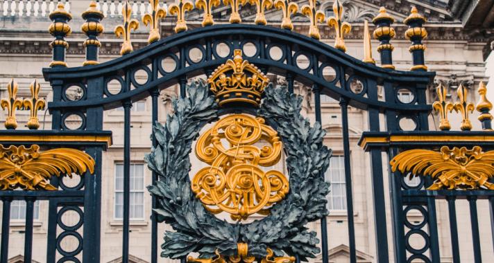 Élet a pompában – avagy milyen a brit királyi család élete?