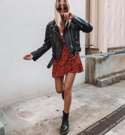 Stílusiskola: Az ősz kedvence - bakancsot ruhákkal