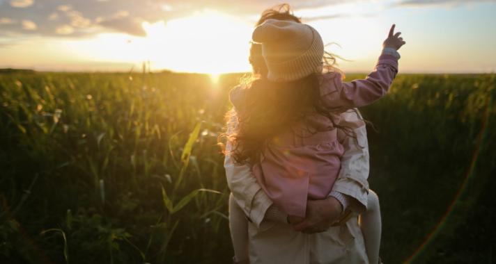 Külső fényesség vs. belső ragyogás - Te mire tanítod a gyermekedet?