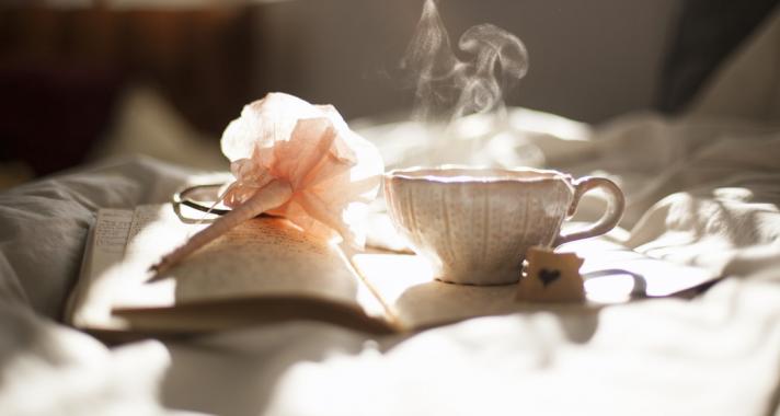 'Két ember kapcsolatában sosem az akadályok számítanak. Hanem a szeretet.' Idézetek Csitáry-Hock Tamástól