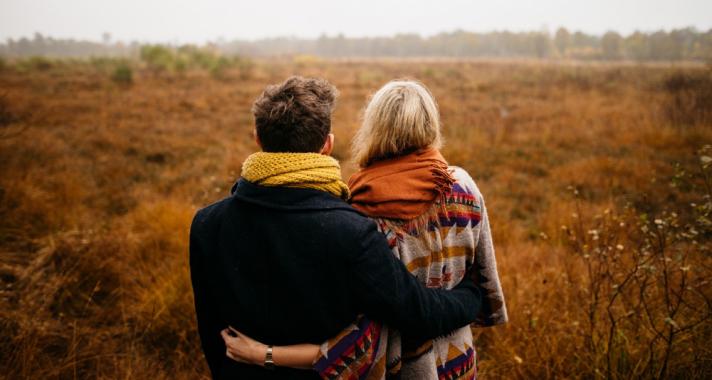 Introvertált randi partner? Ezekre kell figyelned!