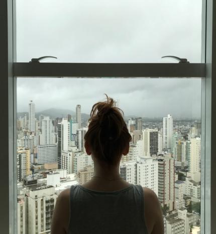 A világ most azt kéri, hogy vedd észre magad