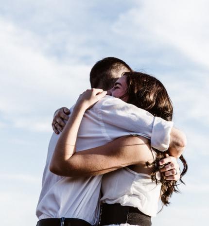 Hogyan hat ránk az ölelés?