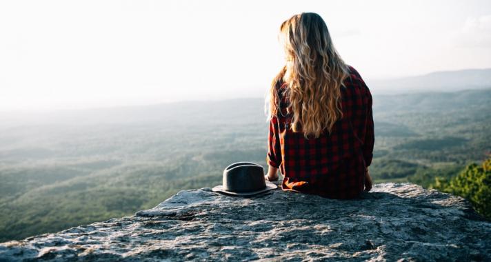 Amin egy érzékeny, ugyanakkor erős ember keresztülmegy