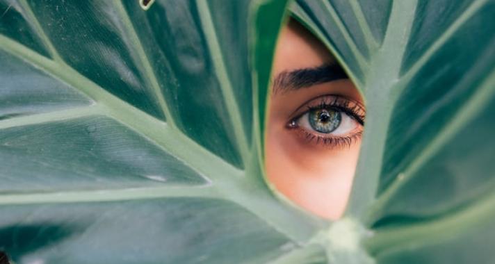 A szem a léke tükre, de vajon miről árulkodnak a szemünk körül megjelenő ráncocskák?