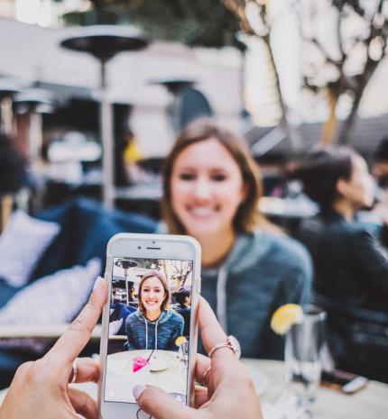 A social média kora – A látszat a lényeg?