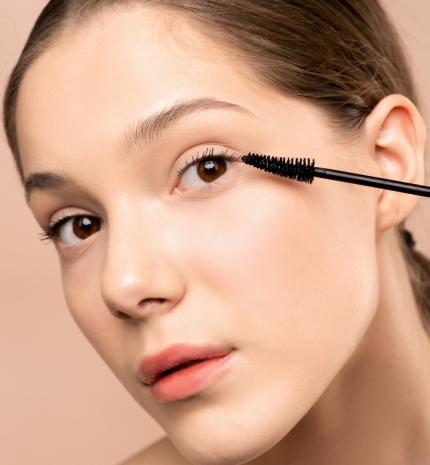 Mire figyeljünk a szempillaspirál vásárlásakor?