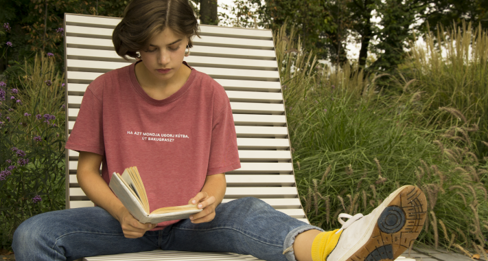 ‘Tanuljunk meg fenntarthatóan élni és tudatosan vásárolni, így tudunk együtt változást elérni’ – Beszélgetés a zerofashion csapatával