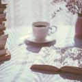 'A nők megérzik, ha egy férfi a szemükbe néz és másvalakit lát.' - A legszebb Nicholas Sparks idézetek - Keresd a nőt!, divat, életmód, stílus