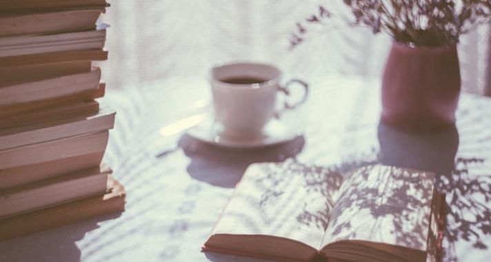 'A nők megérzik, ha egy férfi a szemükbe néz és másvalakit lát.' - A legszebb Nicholas Sparks idézetek