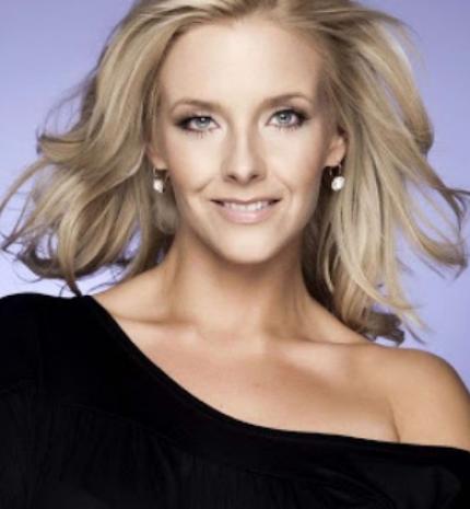 Peller Anna játssza novemberben a Fehér nyuszi, vörös nyuszit