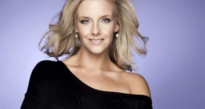 Peller Anna játssza novemberben a Fehér nyuszi, vörös nyuszit