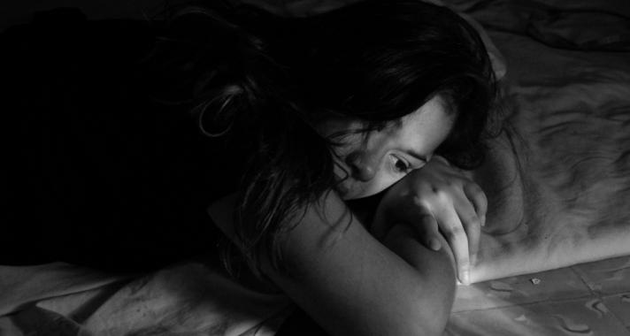 Elhulló könnyeimben