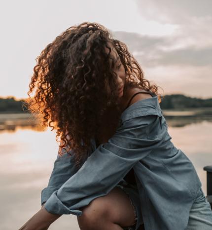 5 introvertált személyiségjegy, mely megnehezíti a randizást