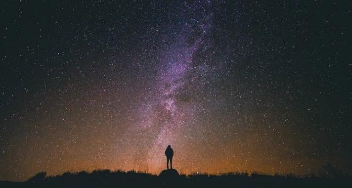 Vénusz-Szaturnusz(Jupiter) együttállás