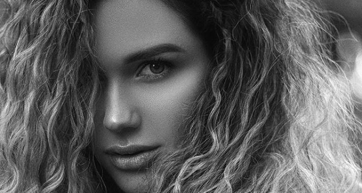 Hogyan szerezhetjük vissza a sérült haj természetes állapotát, ragyogását?