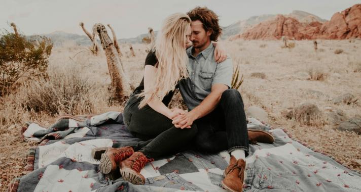 Miért zuhannak szét a kapcsolatok egy másodperc tört része alatt?