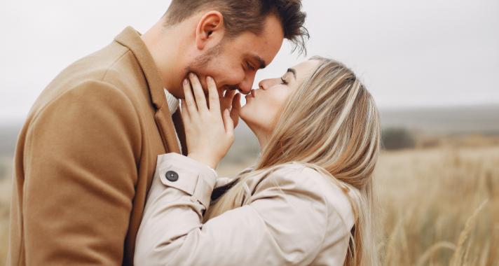 Férfiszempont: A nő csábít, a férfi hódít