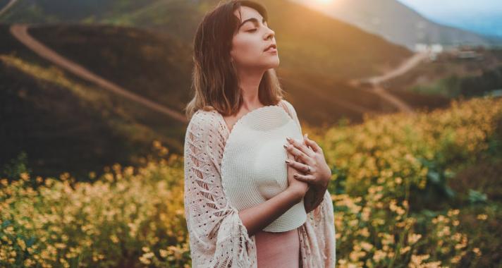 Miért olyan egyszerű beleszeretni valakibe, aki introvertált?