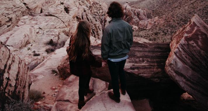 5 taktika, amit az önimádó emberek használnak, hogy felülkerekedhessenek rajtad