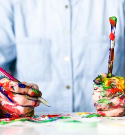 DIY Váza Üvegfestéssel: Home for Tulips