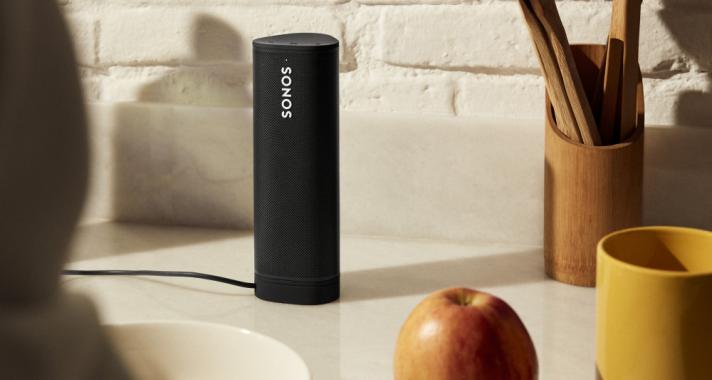 A nyári bulik sztárja lesz a szép, strapabíró is és szinte lemeríthetetlen hangszóró