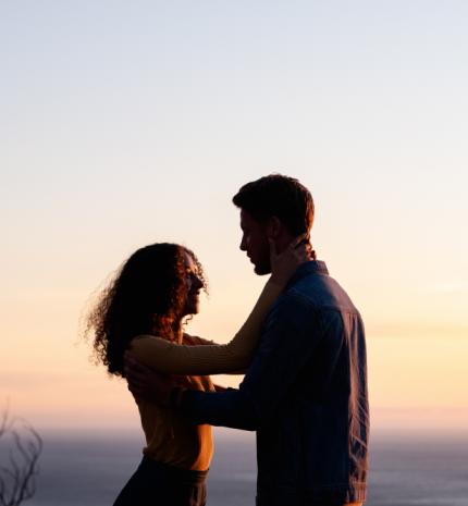 Milyen üzenetet érdemes küldeni az első randi után?