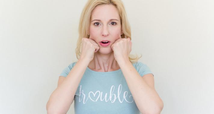 Arcjóga gyakorlatok toka ellen és a nyak területén