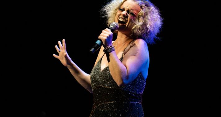 Öltözzenek az 1920-as évek Amerikájába! - Rendhagyó divatkavalkád várható az Arénában