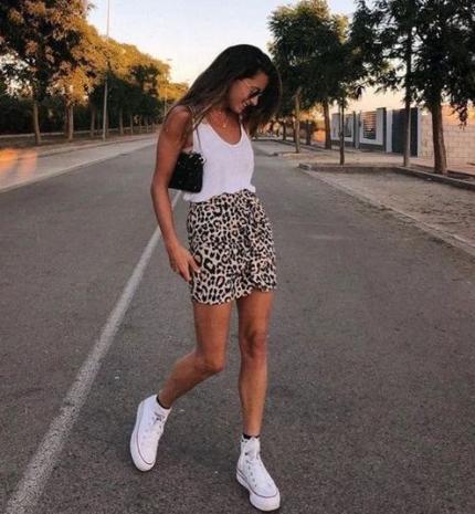 Stílusiskola: így viselj állatmintás szoknyákat