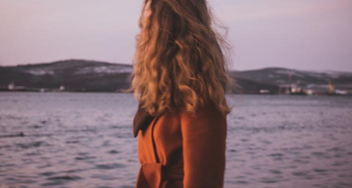 Miért ragaszkodunk foggal-körömmel ahhoz, ami már elmúlt?