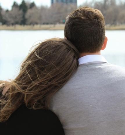 Megcsalás nélkül is elárulhatjuk egymást – alattomos belső árulásaink