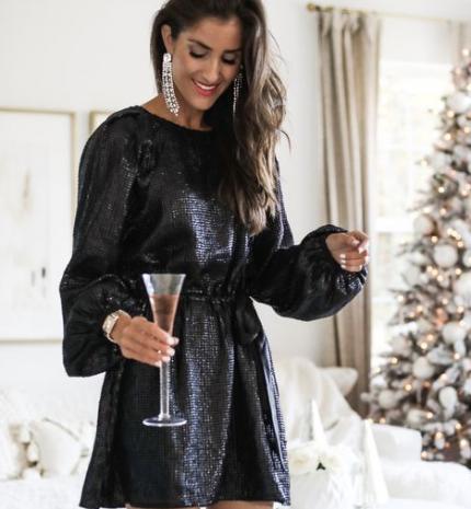 Stílusiskola: karácsonyi outfitek feketével