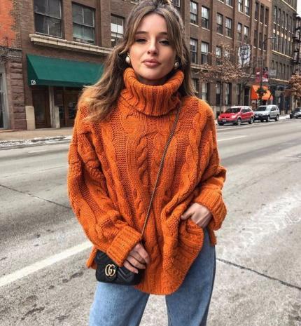 Stílusiskola: helyezd a hangsúlyt a pulcsidra